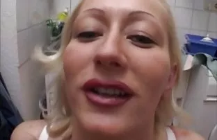 XXX CRANE video sex tante indonesia DI BERBAGAI TIGHTS